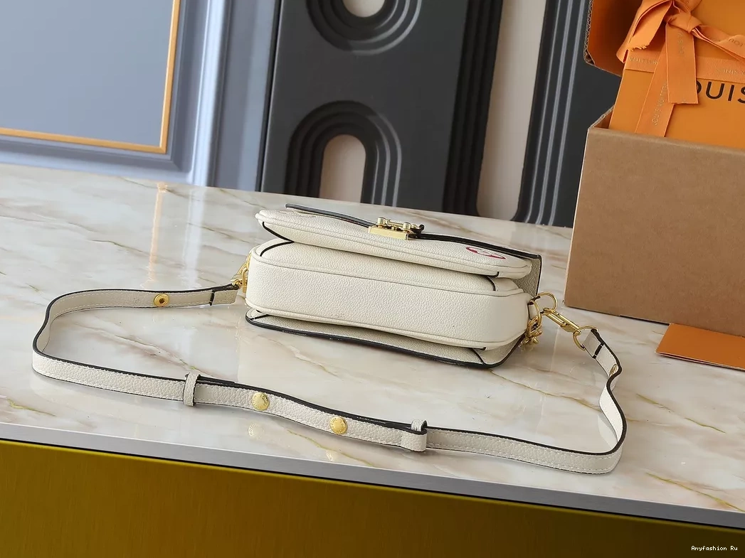 GoAnywhere Bag Louis For Vuitton 5304 Messenger Women 0124